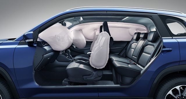 Suzuki Grand Vitara 2023 chính thức ra mắt: Cả nội thất lẫn ngoại thất gần như tương đồng hoàn toàn với Toyota Hyryder - Hình 13.
