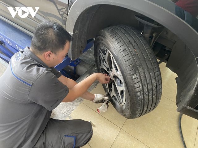 Xe Subaru Forester gặp vấn đề xì mỡ ở rô tuyn thước lái - Ảnh 5.