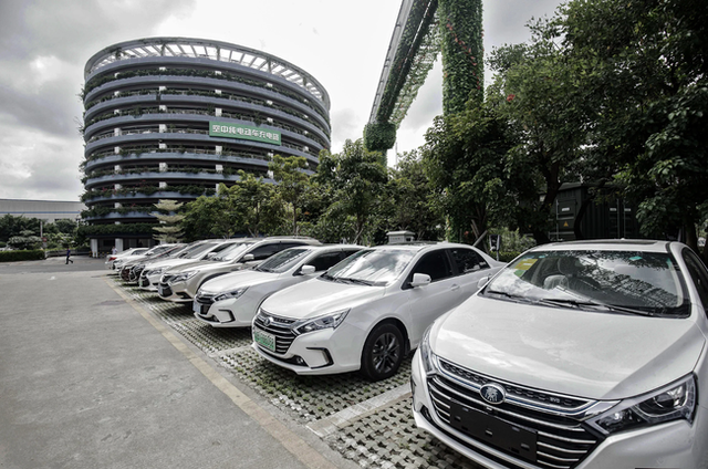 Chân dung tỷ phú ngành công nghiệp xe điện Trung Quốc vượt qua Elon Musk - Ảnh 2.