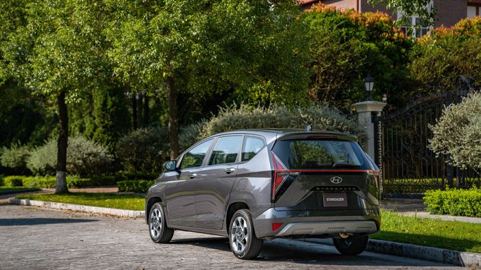 Hyundai Stargazer, Mitsubishi Xpander và Toyota Veloz Cross - Bạn chọn xe nào? - Hình 5.