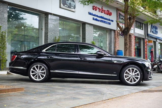 Bentley Flying Spur đã đi được 1.700 km với giá 18,5 tỷ đồng - Ảnh 7.