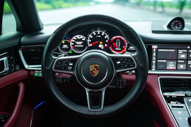Chiếc Porsche Panamera 4 Sport Turismo hiếm có tại Việt Nam lại được bán với giá 6,7 tỷ đồng - Ảnh 7.