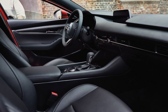 Mazda3 phiên bản 2023 sắp ra mắt, giá từ gần 500 triệu đồng - Ảnh 4.