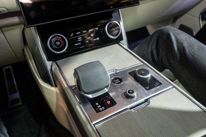 Ảnh khám phá về khả năng vận hành của Range Rover 2022