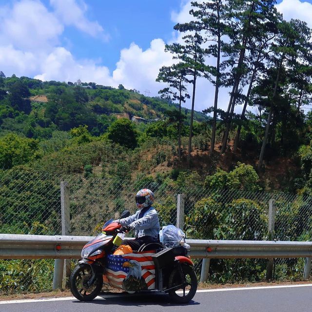Chàng trai khám phá khắp Việt Nam bằng xe lăn: Tạo ra điều kỳ diệu cho chính bản thân, tự tay xây dựng khu vườn nhỏ mơ ước - Ảnh 3.