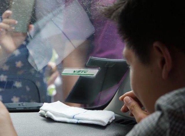 Dừng xe, phạt người hết tiền qua trạm VETC là trái xu hướng thế giới - Ảnh 2.