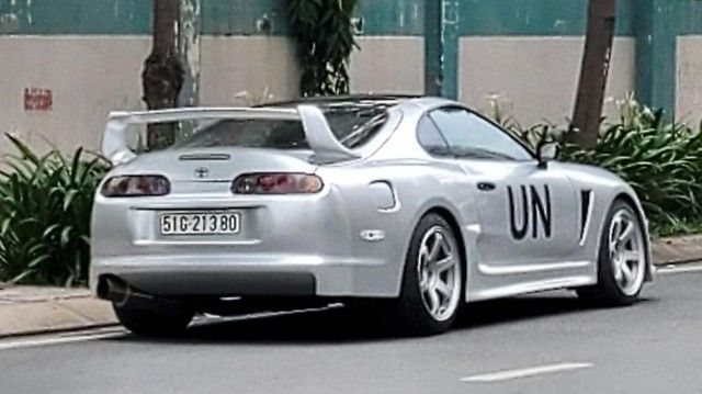 Siêu xe hiếm Toyota Supra thế hệ thứ 4 lộ diện sau thời gian dài ẩn mình, gia nhập bộ sưu tập đình đám của Trung Nguyên Legend - Ảnh 1.