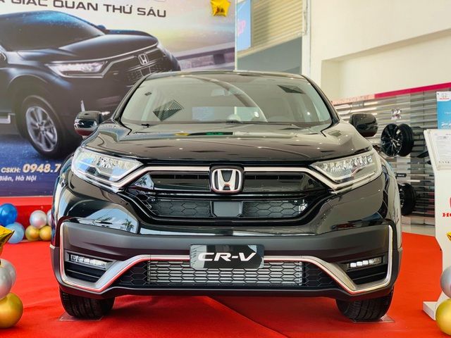 Các dòng xe được khuyến mại mạnh mẽ trong tháng Ngâu: Phần lớn đều được tặng phụ kiện, giảm giá mạnh nhất lên đến gần 300 triệu đồng - Ảnh 1.