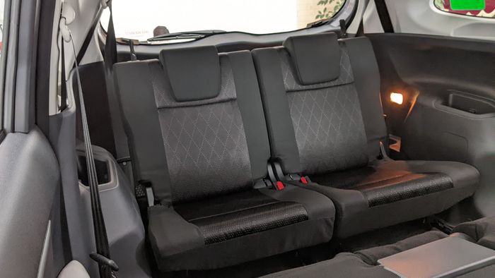 Hyundai Stargazer, Mitsubishi Xpander và Toyota Veloz Cross - Bạn sẽ chọn xe nào? - Ảnh 27.