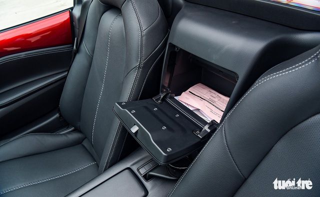 Mazda MX-5 2022 - Phiên bản mui trần độc bản, có giá hàng tỷ đồng, chỉ có 2 chỗ ngồi dành cho các tín đồ của dòng xe tại Việt Nam - Hình 11.