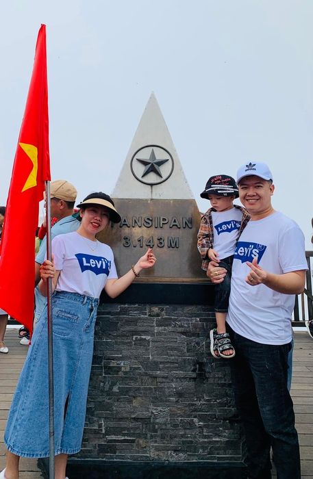 Gia đình trẻ tự lái xe hơn 1000km để chinh phục đỉnh Fansipan - Hình 3.