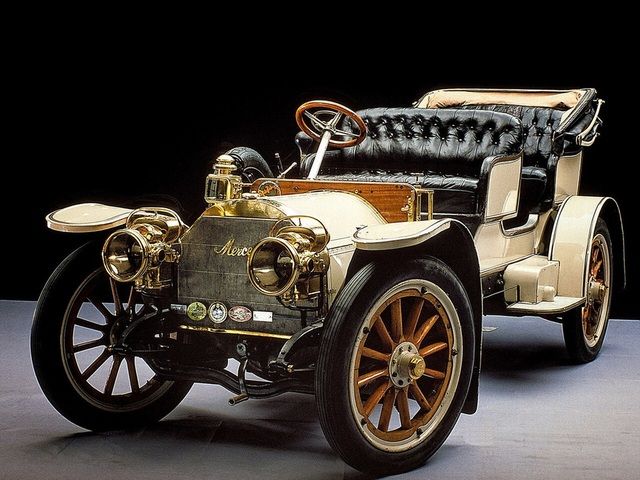 120 năm hành trình của lưới tản nhiệt Mercedes-Benz: Từ tấm bảo vệ đơn giản đến trung tâm cảm biến của xe điện - Hình 3.