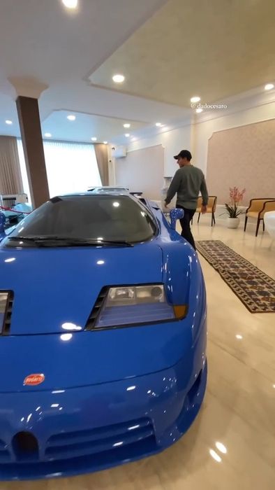 Bộ sưu tập xe huyền bí trị giá 11 triệu USD: Xe không được đậu trong garage mà ở ngay bên trong nhà - Ảnh 5.