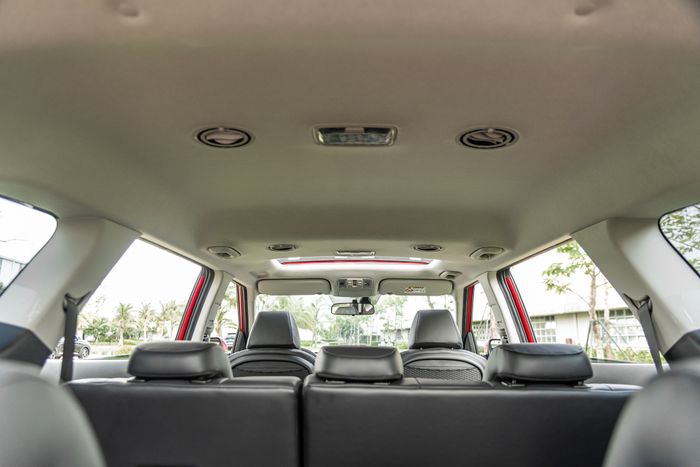 Đánh giá hai phiên bản cao nhất của Kia Carens: Xe gia đình sử dụng đầy đủ tiện nghi hiện đại - Ảnh 22.