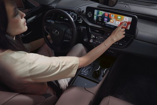 Sự kiện ra mắt sedan hàng đầu Lexus ES 2023 - sự kết hợp giữa quen thuộc và mới mẻ - Hình 10.