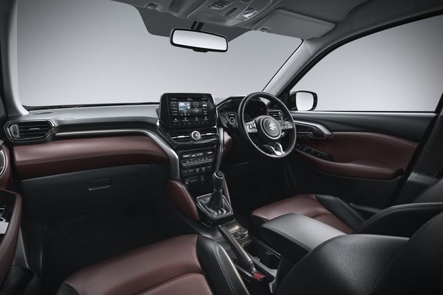Suzuki Grand Vitara 2023 chính thức ra mắt: Cả nội thất lẫn ngoại thất gần như trùng hợp hoàn toàn với Toyota Hyryder - Hình 2.