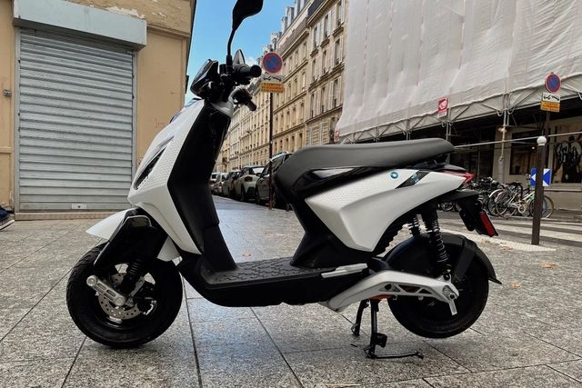 Các hãng lớn đang chuẩn bị gia nhập thị trường xe máy điện ở Việt Nam: Honda, Piaggio sẵn sàng cạnh tranh - Hình ảnh 1.