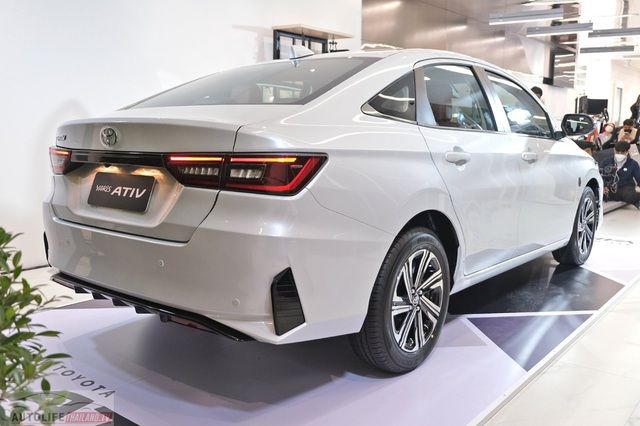 Cộng đồng người Việt đang tranh luận về Toyota Vios 2023: Khó đủ option khi về Việt Nam hoặc giá phải tăng mạnh - Hình ảnh số 1.
