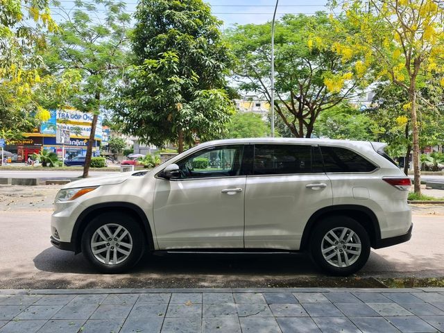 Toyota SUV 7 chỗ nhập Mỹ với giá bán vượt qua 1 tỷ đồng, không thua kém Corolla Cross - Ảnh 3.