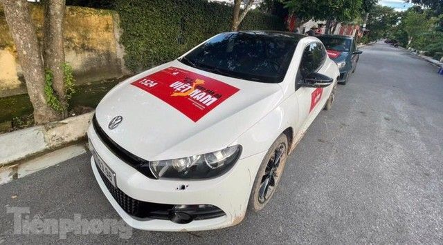 Siêu xe Volkswagen Scirocco được độ bởi nhà vô địch trong giải đua xe sa hình - Hình 4.