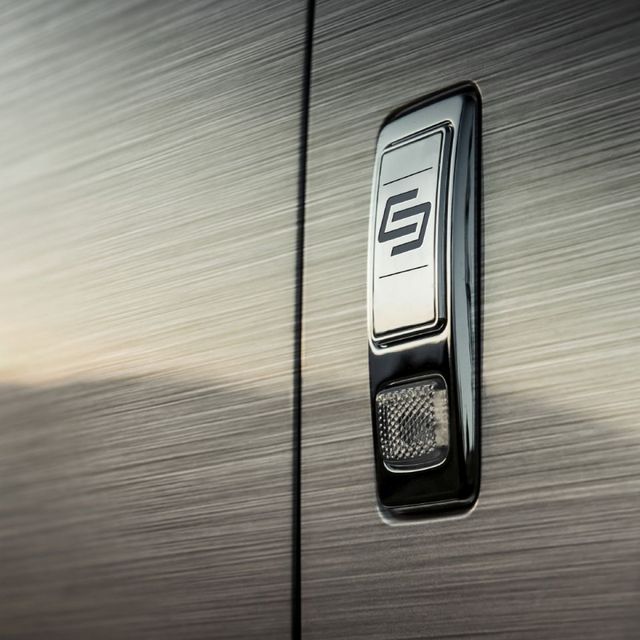 Sự tinh tế của Rolls-Royce Cullinan được nâng cao với gói độ từ Carlex Design - Hình 10.