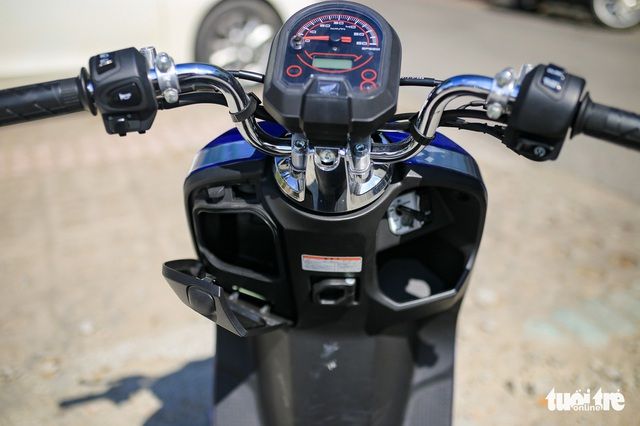 Honda Dunk 50cc - Xe ga hàng hiếm giá lên đến 100 triệu đồng tại Việt Nam - Hình 6.