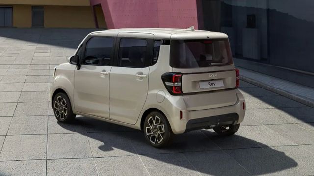 Sự ra mắt của Kia Ray 2023 - Phiên bản nâng cấp của ô tô hình hộp - Hình 2.