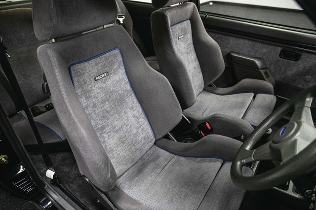 Xe phổ thông nhưng có giá 20 tỉ đồng: Độc đáo, từng được công nương Diana sử dụng - Ảnh 8.