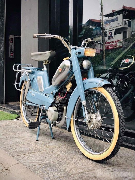 Xe máy cổ độc đáo của dân chơi Hà Nội - Ảnh 9.