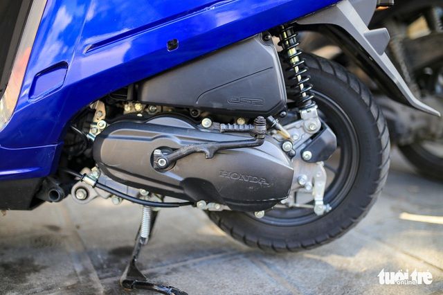 Honda Dunk 50cc - Xe ga 'hiếm hoi' có giá lên đến 100 triệu đồng tại Việt Nam - Hình 12.