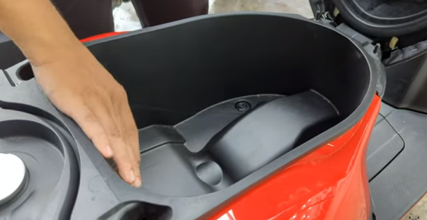 Dòng Xe Tay Ga Cực Hot Đổ Bộ Về Việt Nam: Bình Xăng 5,1 Lít, Giá 44 Triệu, So Tài Với Honda Vision - Ảnh 5.