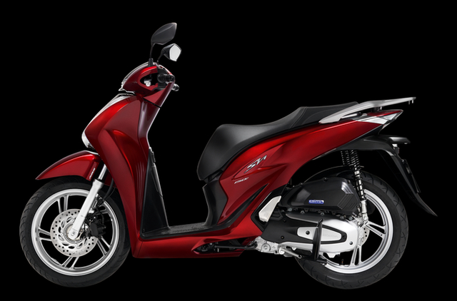 Honda SH đang trải qua một đợt tăng giá mạnh mẽ, khiến chênh lệch giá lên đến mức kỷ lục. Hình ảnh số 1.