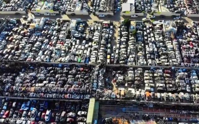 Nghĩa địa siêu xe lớn nhất thế giới: Nơi mà các chủ xe giàu có chẳng buồn bán lại - Hình ảnh 1.