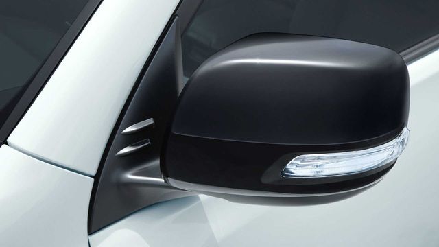 Toyota Land Cruiser Prado ra mắt phiên bản mới, thế hệ mới vẫn giữ sự bí ẩn - Hình 6.