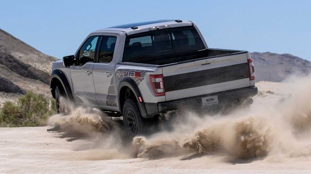 Ford F-150 Raptor R ra mắt: Xe bán tải có sức mạnh ngang với siêu xe - Ảnh 7.