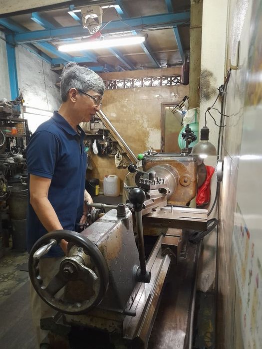 Gặp con trai của chủ tiệm sửa xe ở Sài Gòn, doanh thu 4 tỷ đồng/năm, tham gia Shark Tank: Tôi được du học Mỹ nhờ vào lối sống tiết kiệm của ba - Ảnh 8.