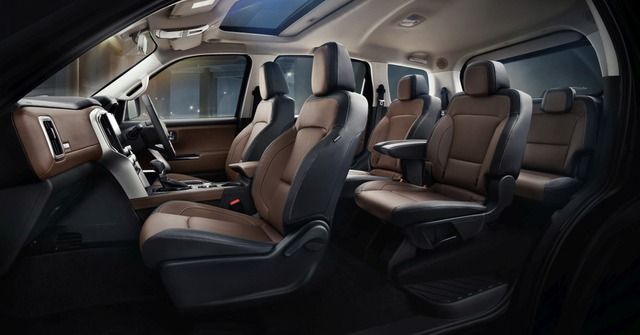 Quái thú SUV giá 350 triệu vừa mở bán 1 phút có 25.000 đặt cọc, chặt đẹp Fortuner - Ảnh 3.