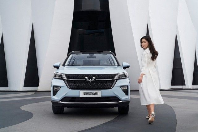 Gần nhìn chiếc SUV tiết kiệm nhiên liệu chỉ uống 4,6 lít xăng/100km, có giá chỉ 300 triệu đồng - Ảnh 2.