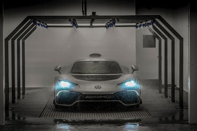 Quy trình sản xuất siêu xe AMG One của Mercedes-Benz ra sao? - Ảnh 1.
