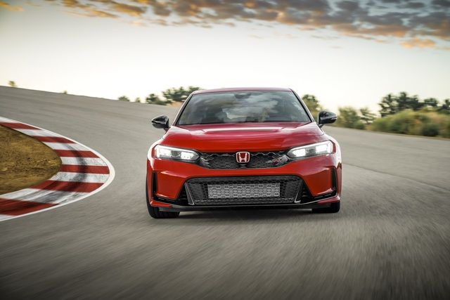 Civic Type R 2023 - Chiếc xe ô tô hiệu suất cao nhất từ Honda - Ảnh 2.