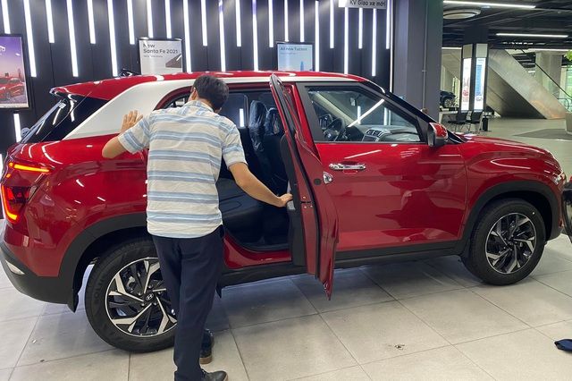 Chủ nhân của Hyundai Creta tập trung vào 5 điểm ưu việt so với Kia Seltos: Đẳng cấp không đồng nghĩa với sự phù hợp, chỉ khi sử dụng thực tế mới có thể phân biệt điểm tốt và xấu.