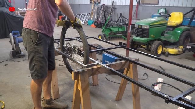 YouTuber tự tạo xe đạp điện kiêm nhà di động - Hình 11.