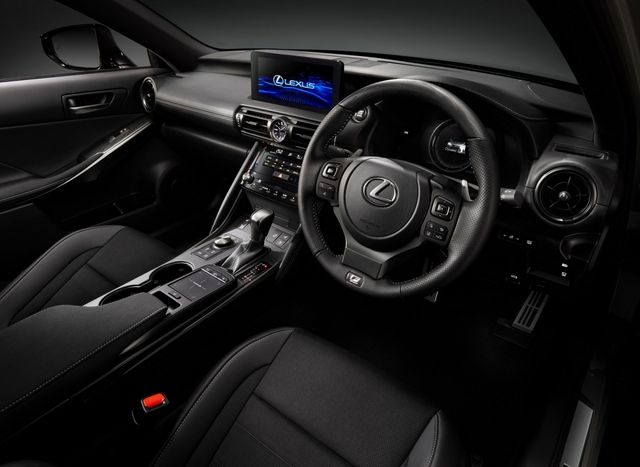 Lexus IS300 và IS350 giới thiệu phiên bản đặc biệt F Sport Mode Black III - Ảnh 2.