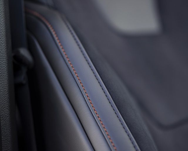 Ford F-150 Raptor R ra mắt: Xe bán tải có sức mạnh không kém siêu xe - Ảnh 19.