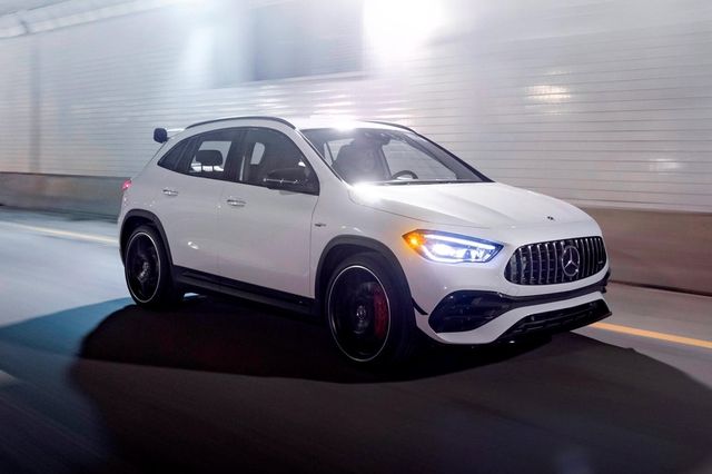  Mercedes-AMG GLA 45 S 2022 chính hãng có giá hơn 3,4 tỷ đồng tại Việt Nam - SUV nhỏ sử dụng động cơ 2.0L mạnh nhất trên thế giới - Ảnh 2.