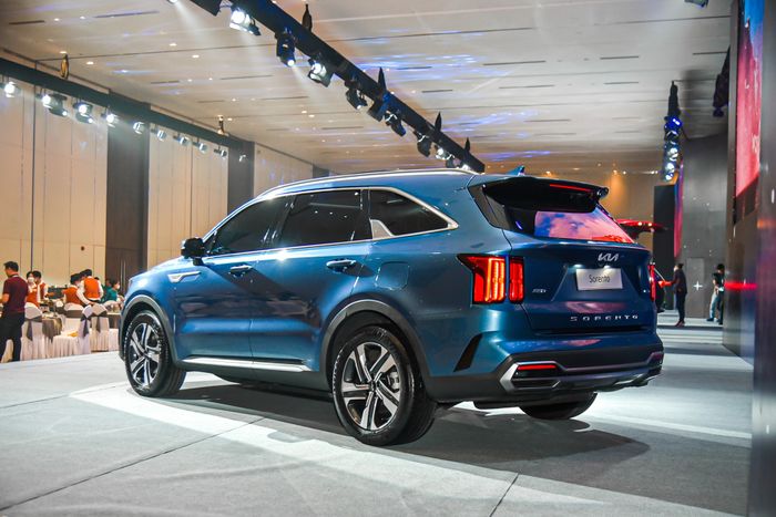 Khám phá chi tiết về Kia Sorento hybrid tại Việt Nam: Vẫn là số một, giá bán vẫn là một ẩn số - Hình 8.