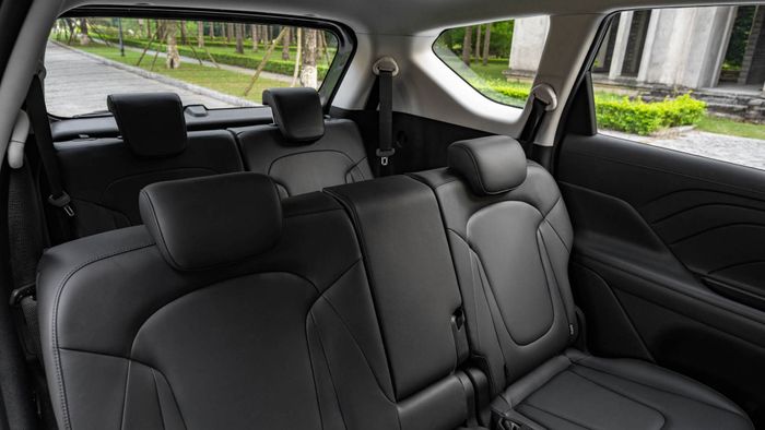 Hyundai Stargazer, Mitsubishi Xpander và Toyota Veloz Cross - Bạn sẽ chọn xe nào? - Ảnh 14.