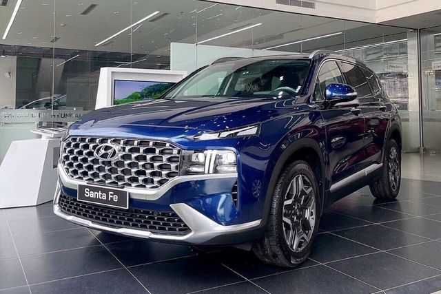Hyundai và Mitsubishi vượt mặt Kia, vào top 3 xe bán chạy tại Việt Nam: Santa Fe và Xpander tạo ra sự bứt phá lớn - Ảnh 2.