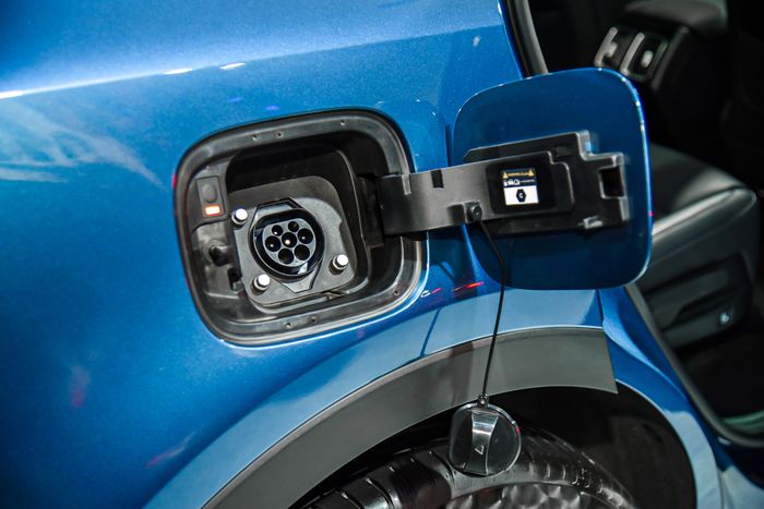 Khám phá chi tiết về Kia Sorento hybrid tại Việt Nam: Vẫn là số một, giá bán vẫn là một ẩn số - Hình 6.