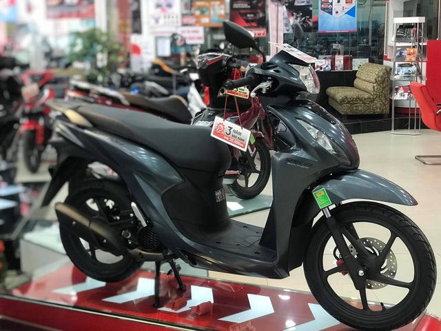 Honda Vision gây bất ngờ khi tăng giá mạnh tại các đại lý, đạt mốc 45 triệu đồng - Hình ảnh 1.
